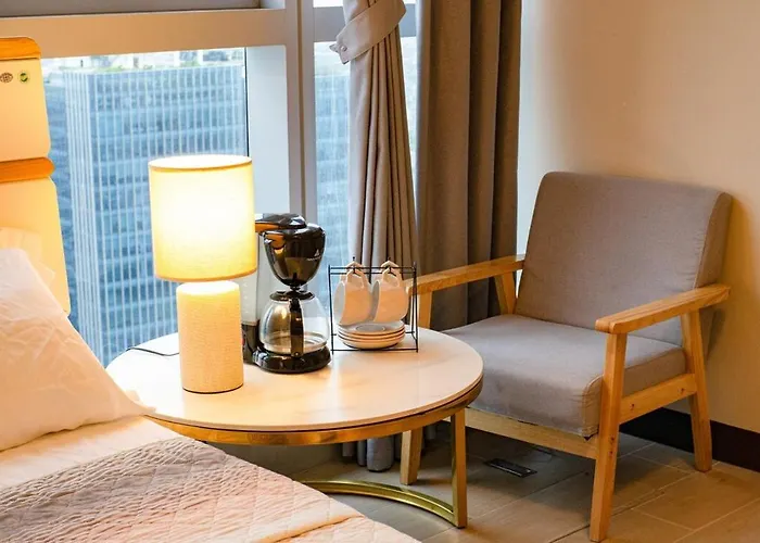 Cozy 2br In Uptown Bgc With Ps4 And Walking Distance To Malls And Restaurants Apartment *