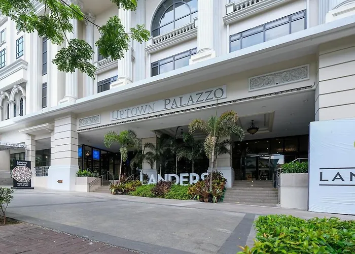 Cozy 2br In Uptown Bgc With Ps4 And Walking Distance To Malls And Restaurants *