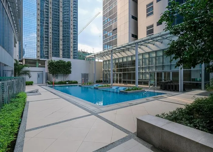 Cozy 2br In Uptown Bgc With Ps4 And Walking Distance To Malls And Restaurants