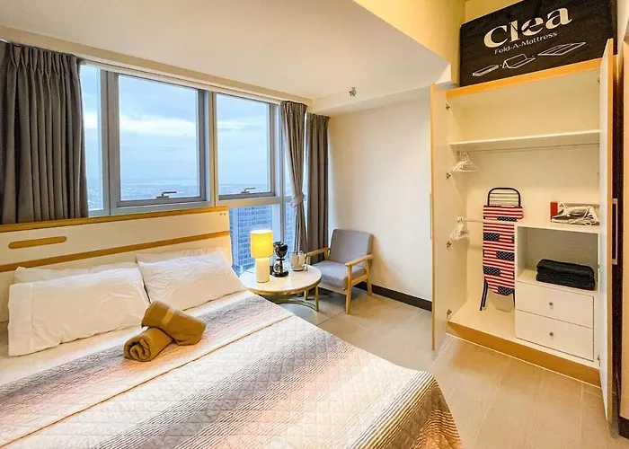 Cozy 2br In Uptown Bgc With Ps4 And Walking Distance To Malls And Restaurants Apartment *