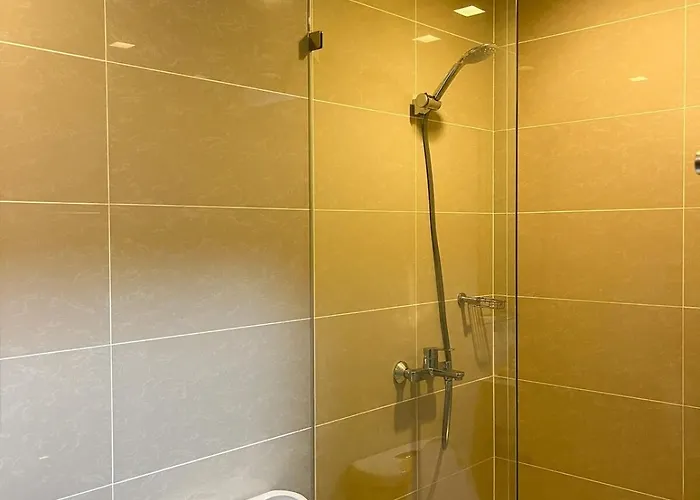Cozy 2br In Uptown Bgc With Ps4 And Walking Distance To Malls And Restaurants Manila