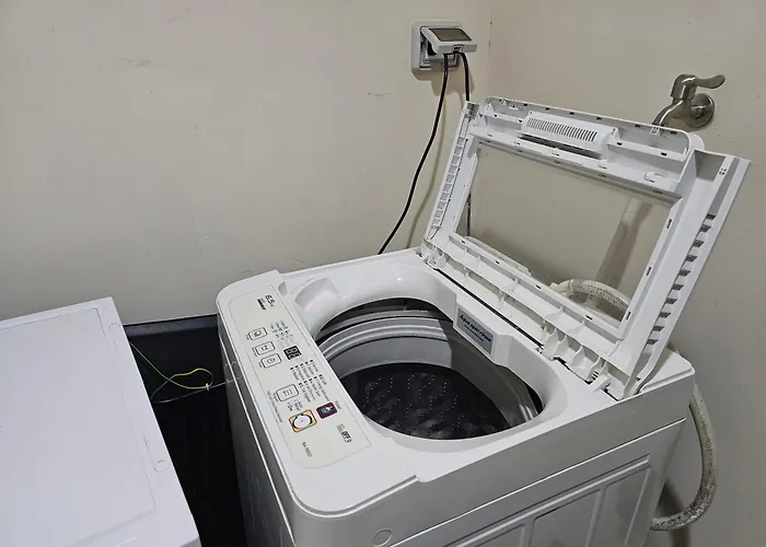 Apartment Cozy 2br In Uptown Bgc With Ps4 And Walking Distance To Malls And Restaurants Manila